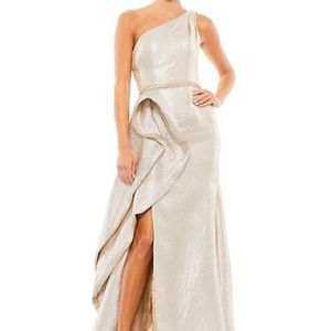 Mac Duggal
Asymmetric Metallic Ruffle Gown